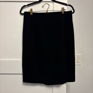Aritzia Babaton Black Pencil Skirt - High-Waisted Slim Fit Work Skirt